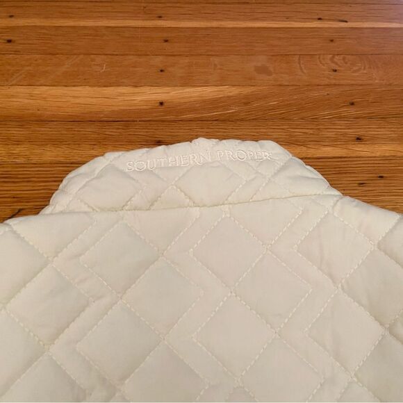 Southern Proper white quilted vest - Picture 5 of 6